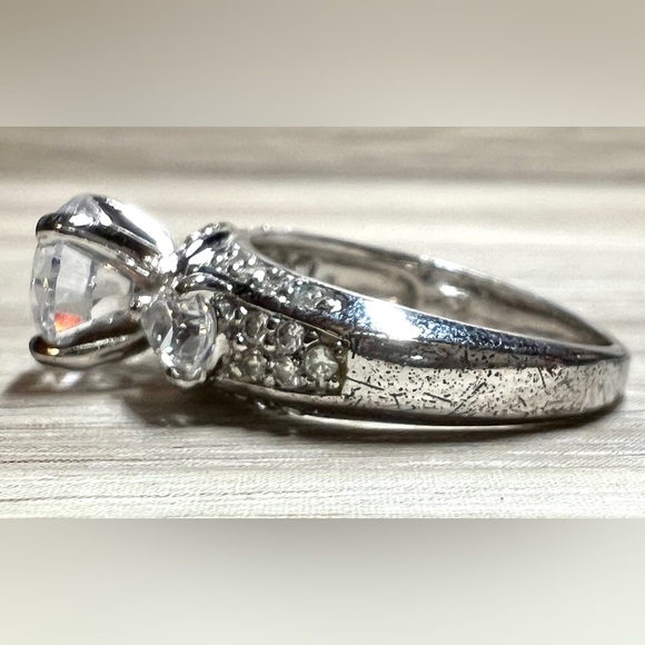 Vintage Designer Sterling Silver Cubic Zirconia Gemstone Cocktail Ring, Size 8 - Picture 4 of 13